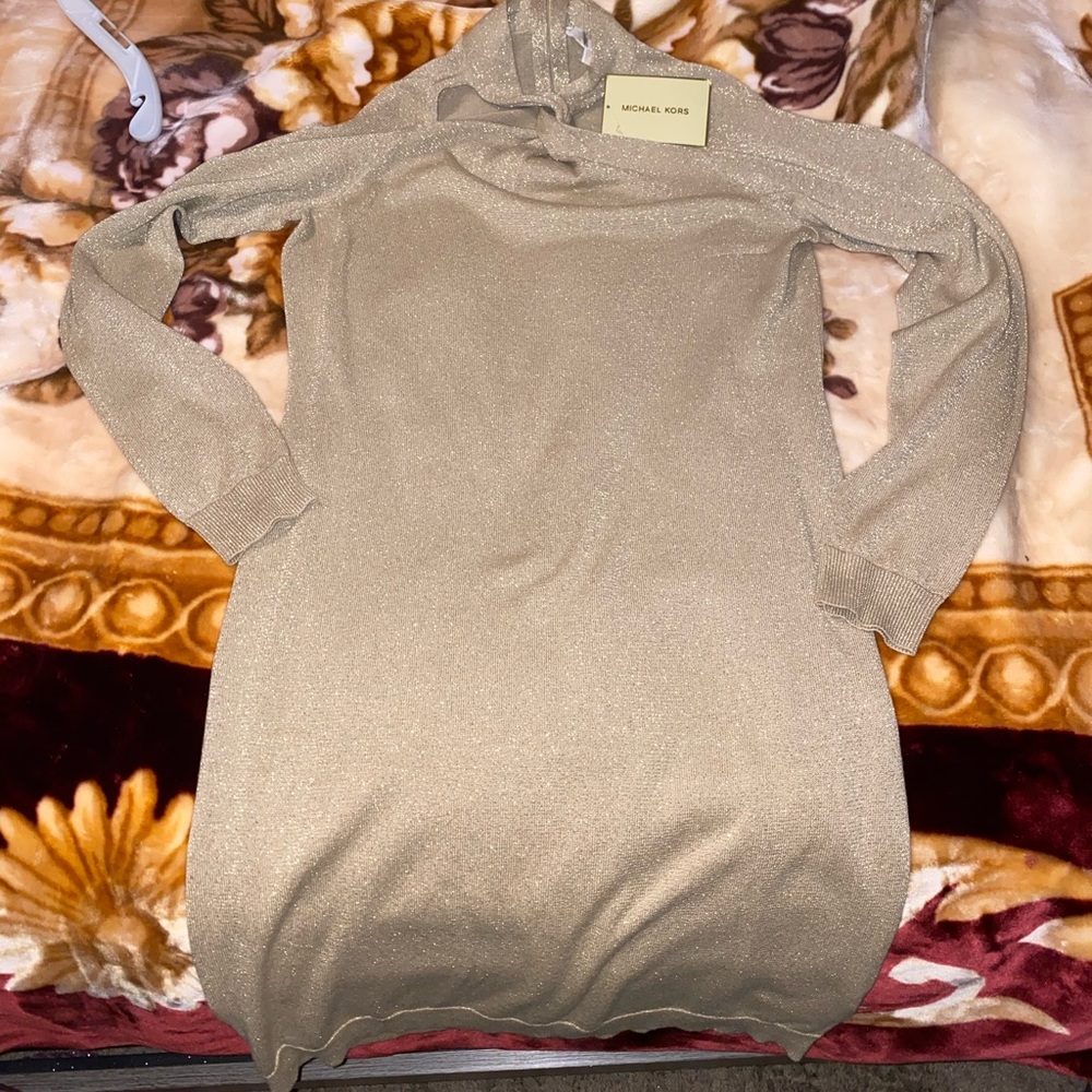 Knee dress gold